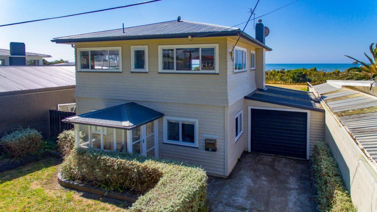 Taranaki Beach House - Great Sea Views Villa Waitara Eksteriør billede